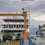 Kapal-Ferry Penyeberangan Parapat-Tomok Pulau-Samosir